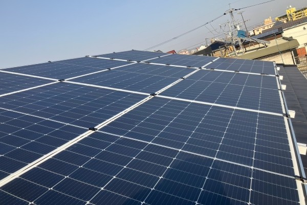 岡山県岡山市 K様邸 設置枚数9枚(3.96kw)平板瓦に設置しました。