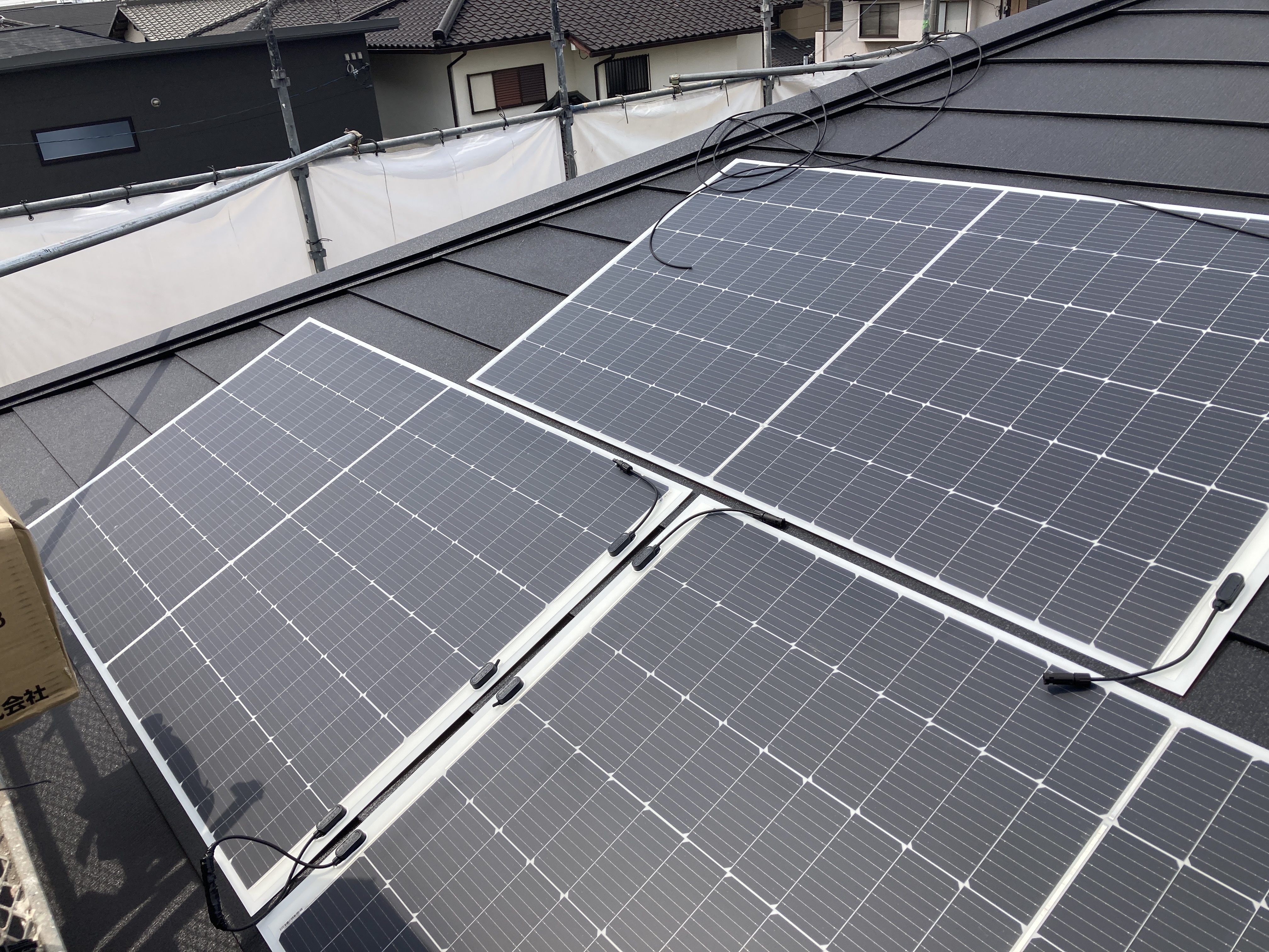 兵庫県姫路市 S様邸 設置枚数9枚(3.96kw)屋根に設置しました。